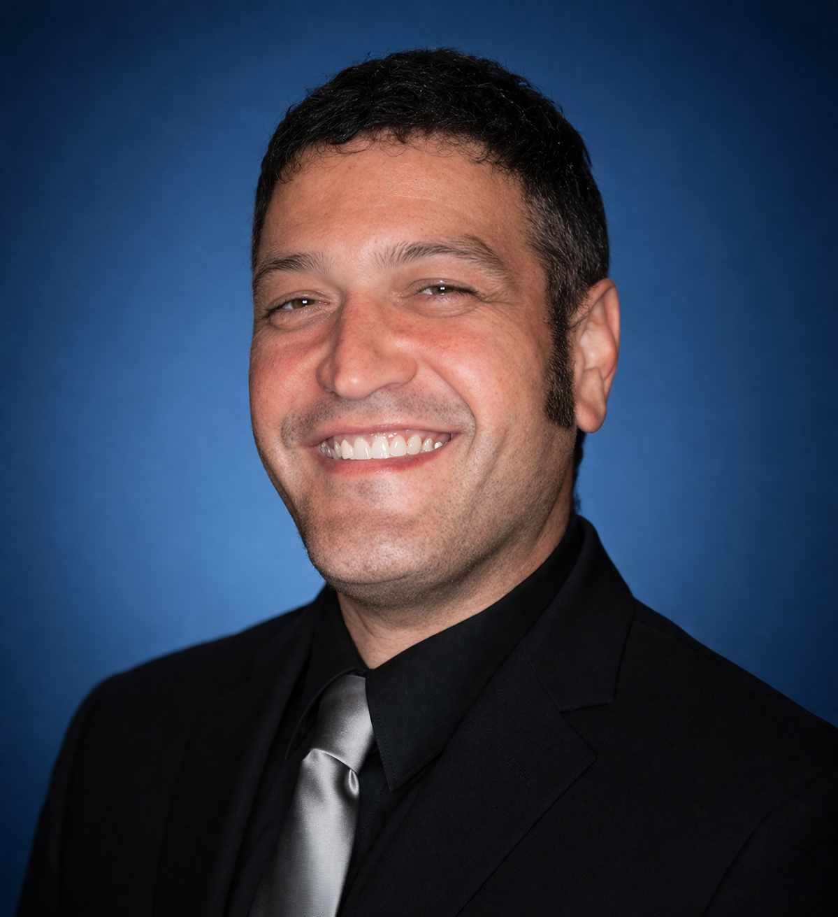 Hector Ward headshot